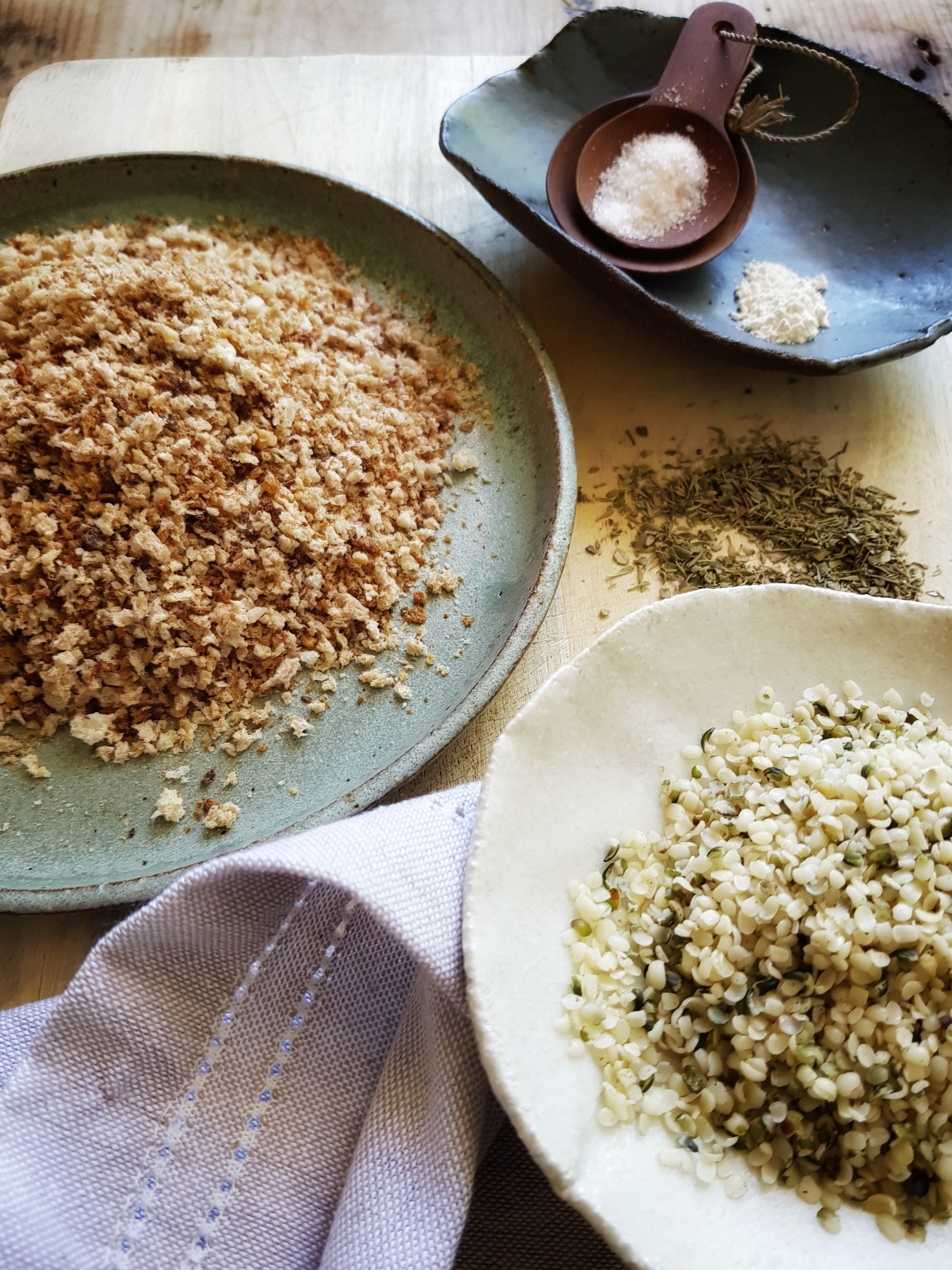 Hemp Seeds, Dried Oregano for Recipe