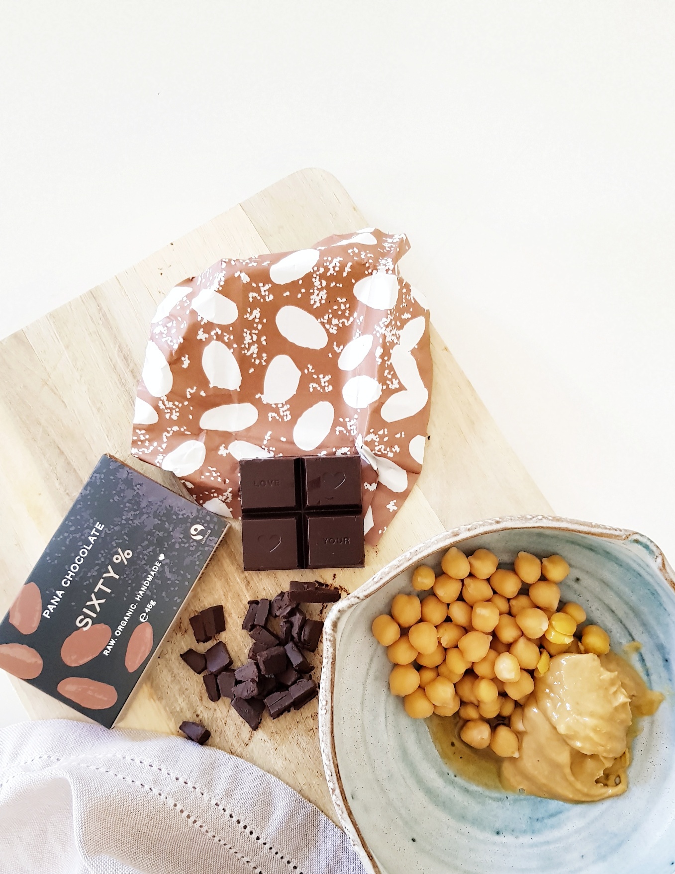 Peanut Butter Cookie Dough Vegan Smoothie Bowl